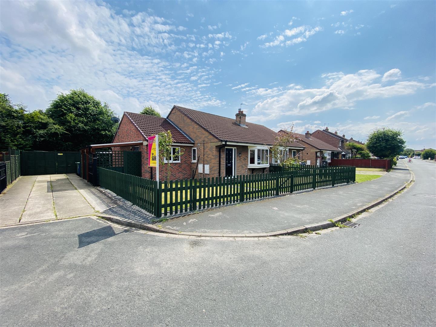 Pinewood Drive, Camblesforth, Selby